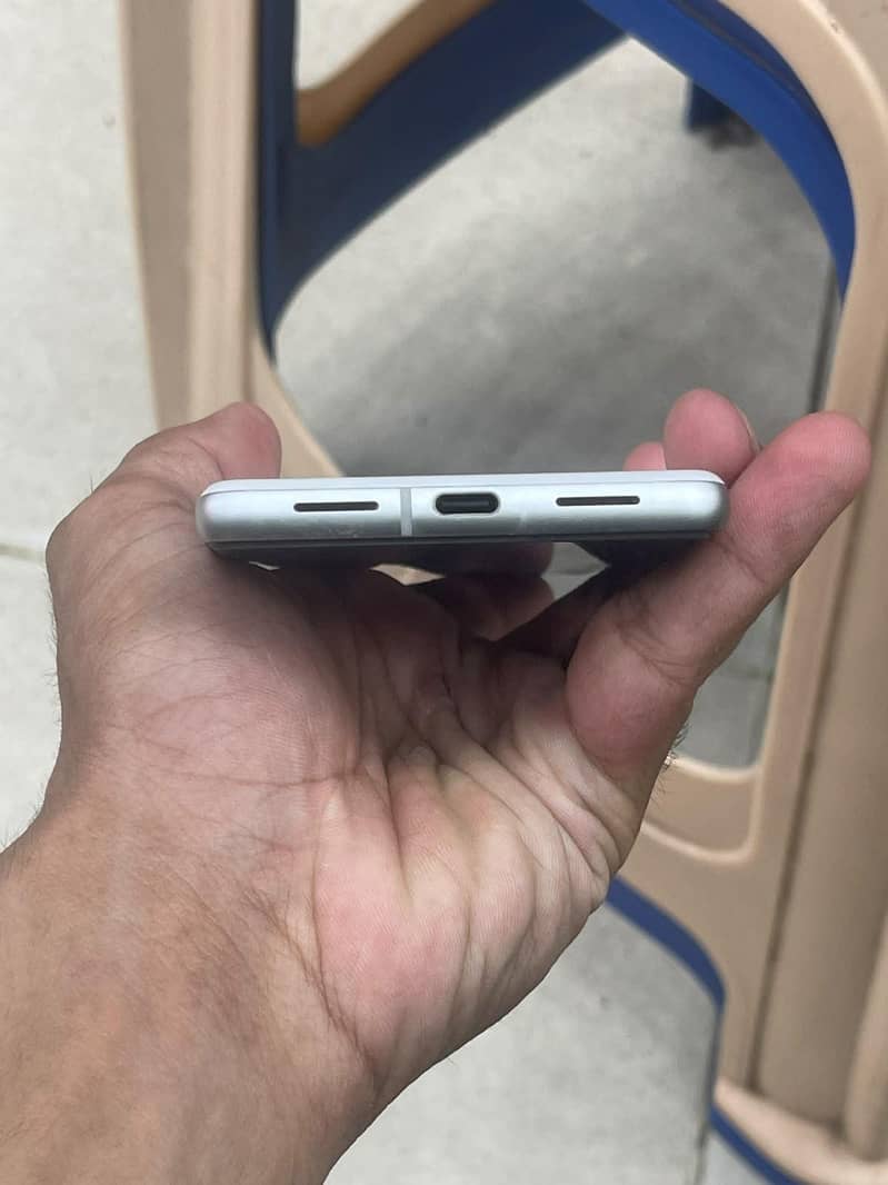 Google Pixel 7 3
