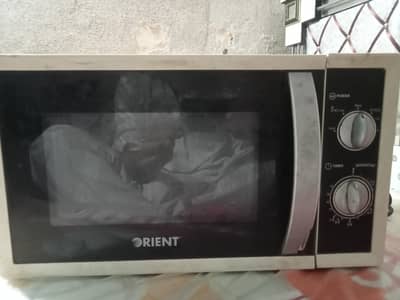 Orient Microwave Oven OM-720CXN 20L – 700W Working Condition