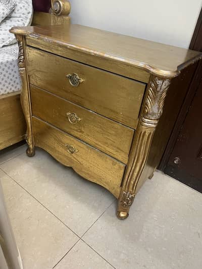Complete bed set with dressing and side tables