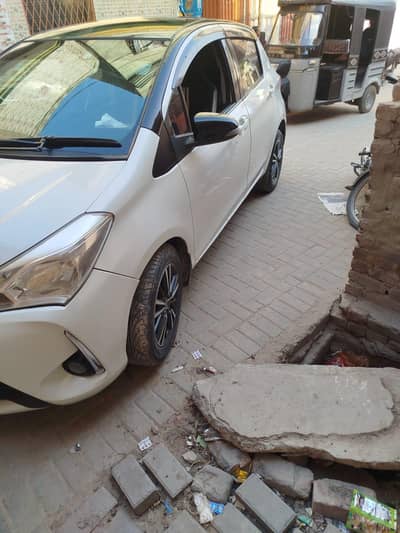 Toyota Vitz 2017