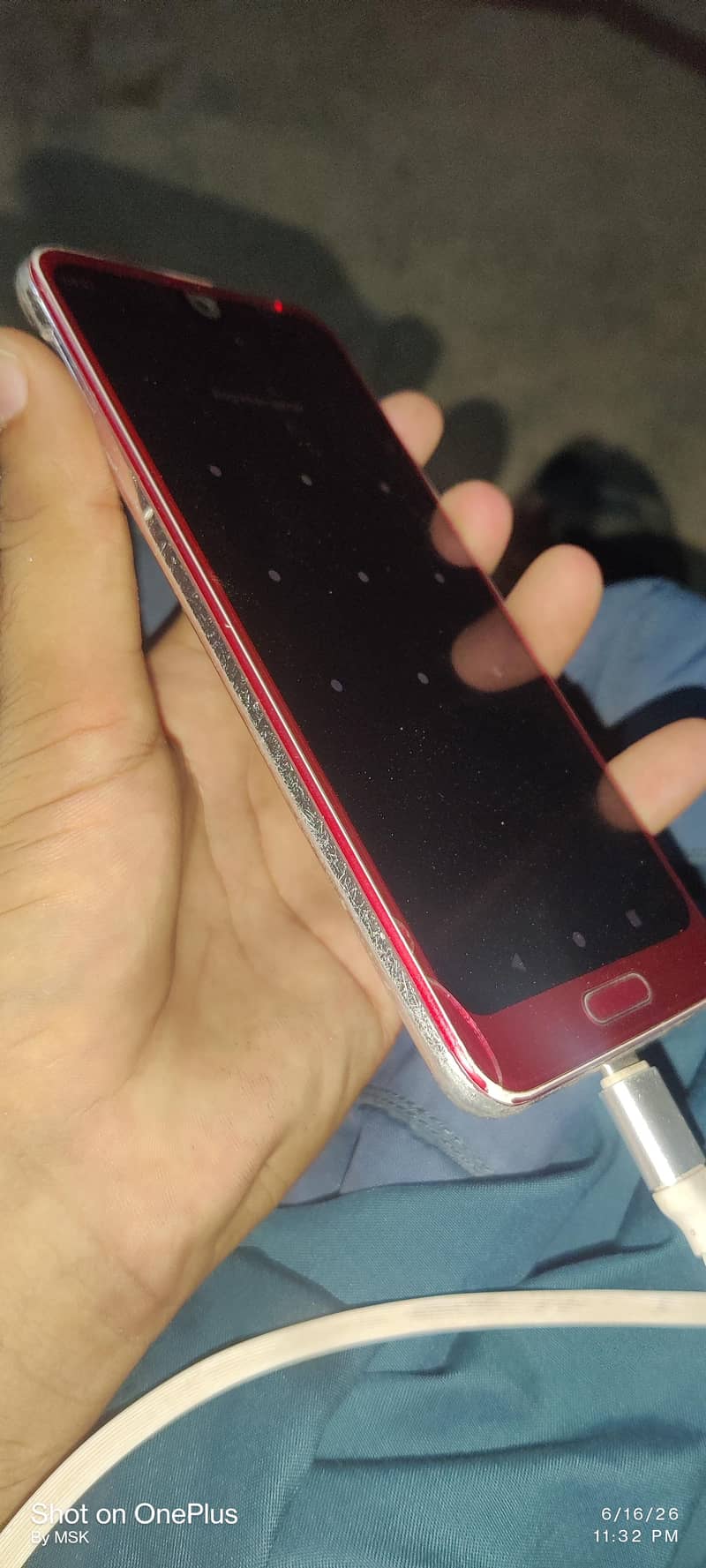 Sharp Aquos R2 0