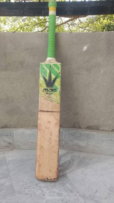 Hot Ball Bat mids compnyy