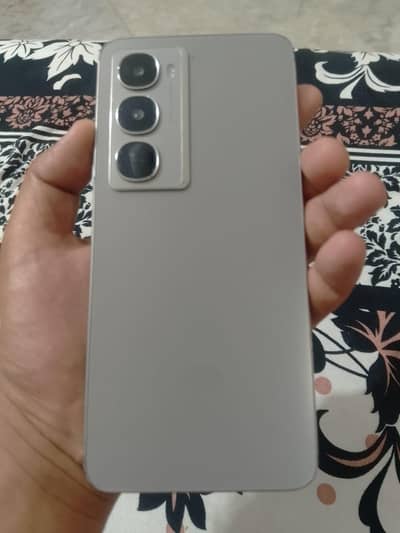 Itel City 100