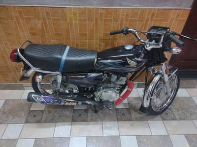 cg 125 2025 model 03304515458 whtsap