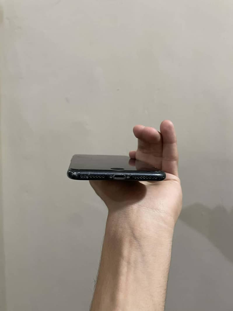 Apple iPhone 7 Plus 1