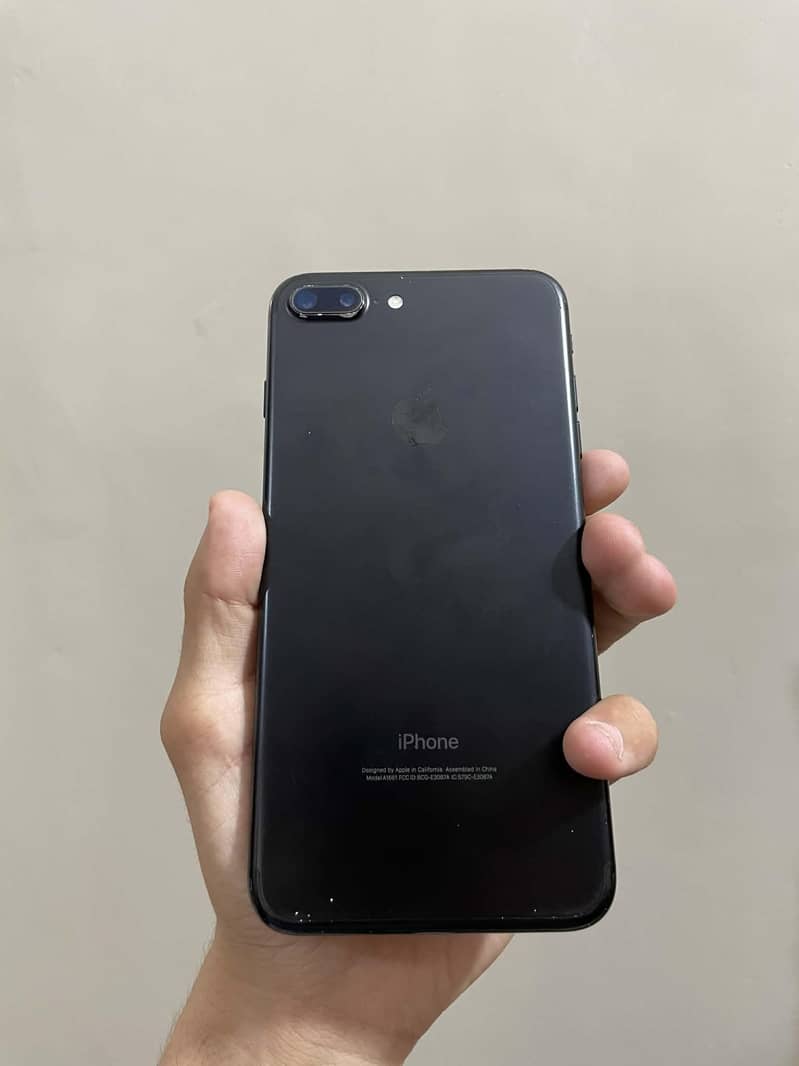 Apple iPhone 7 Plus 2