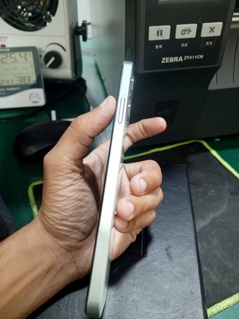 Realme Note 60x 2