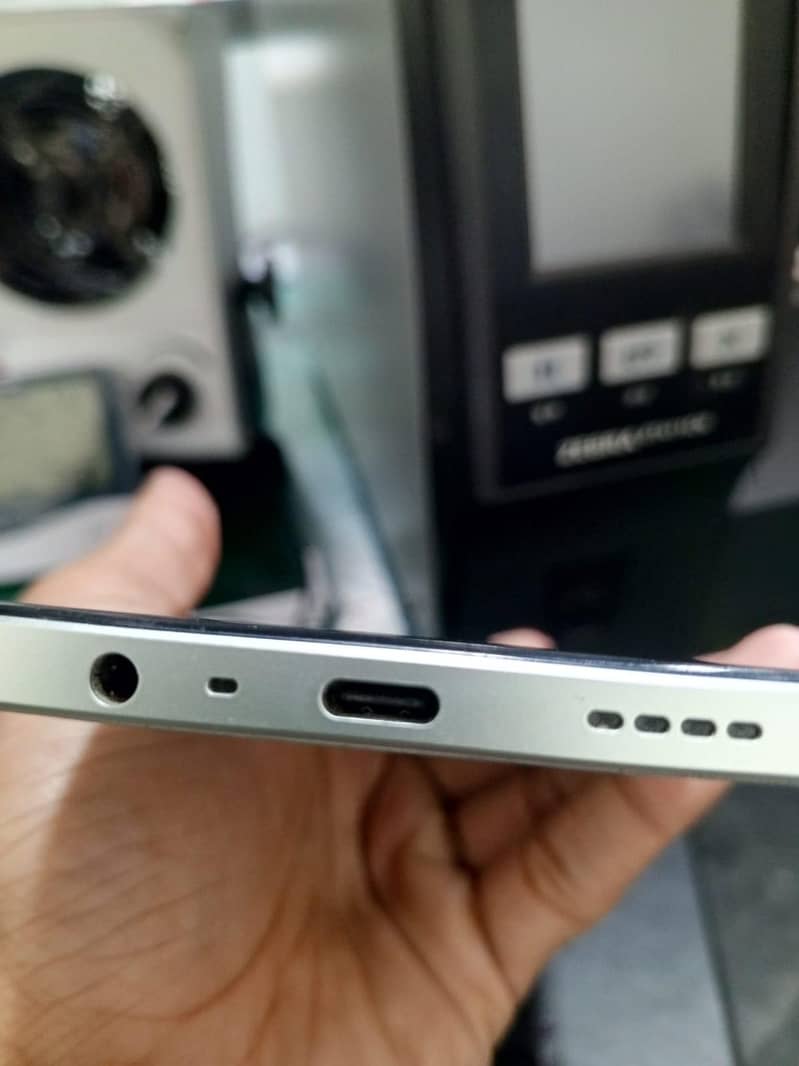 Realme Note 60x 3