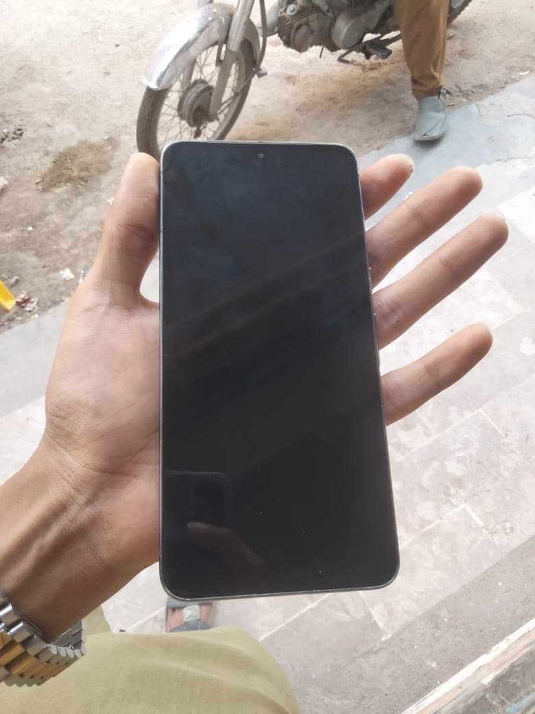 Google Pixel 8 Pro 2