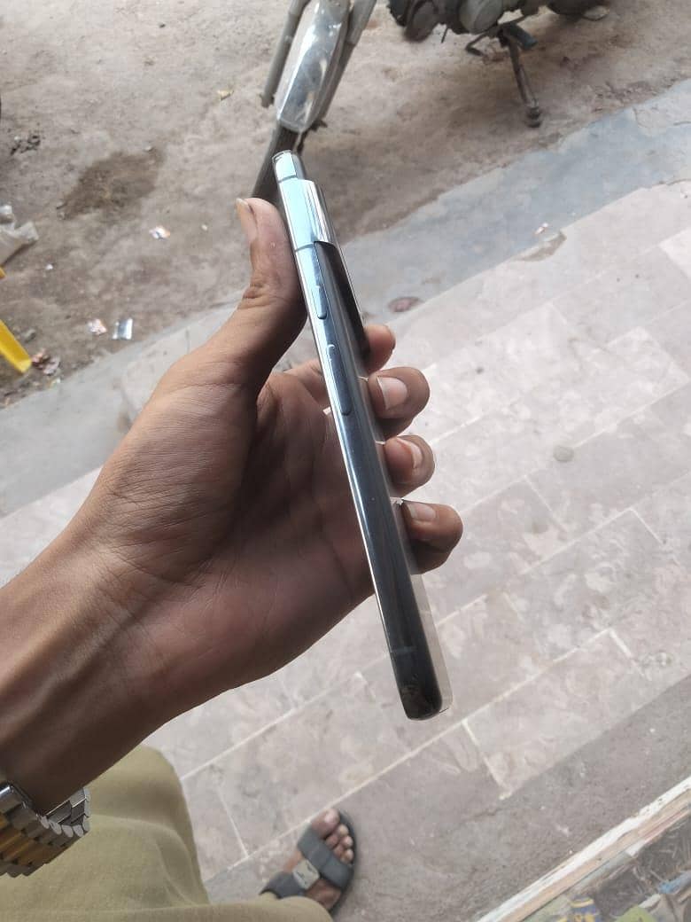 Google Pixel 8 Pro 5