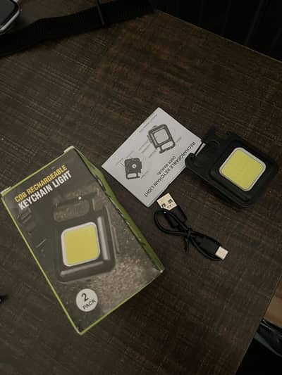 COB RECHARGEABLE KEYCHAIN LIGHT