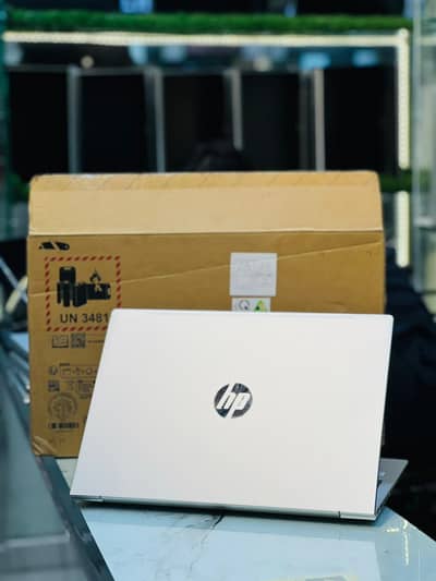 HP ProBook 460 G11| Intel Core Ultra 7 | 8GB DDR5 RAM | 512GB NVMe SSD