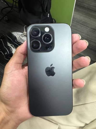 Apple iPhone 16 Pro