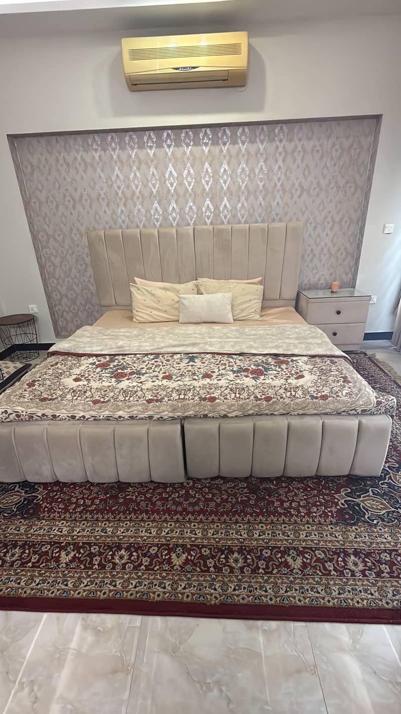 Single beds high back 0