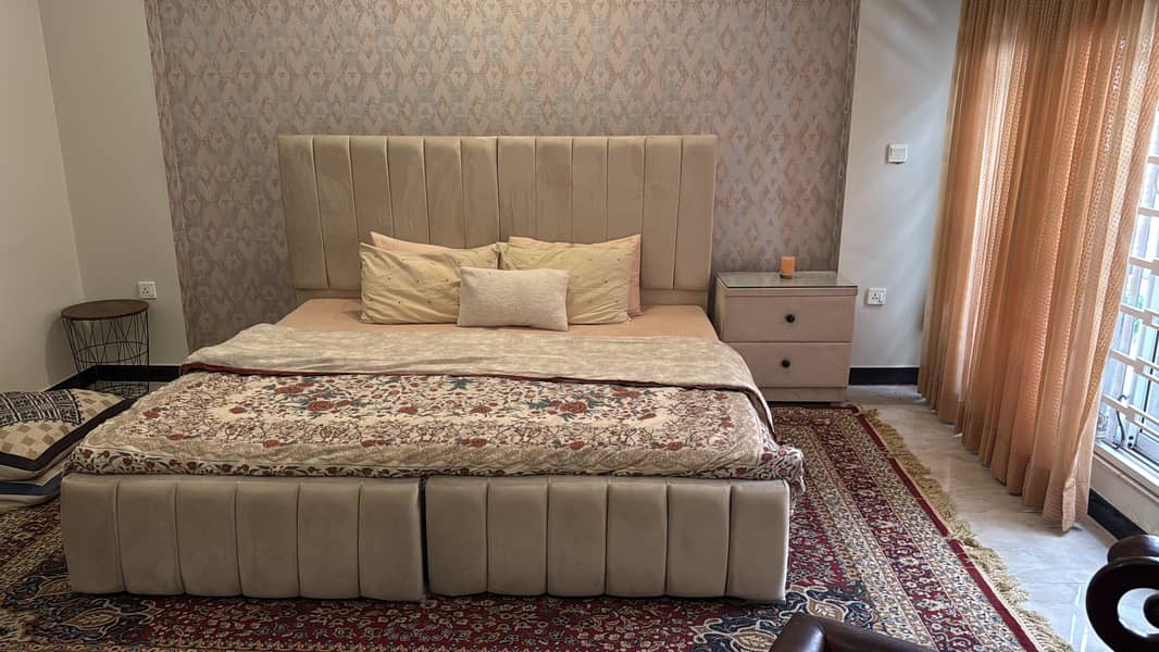 Single beds high back 4