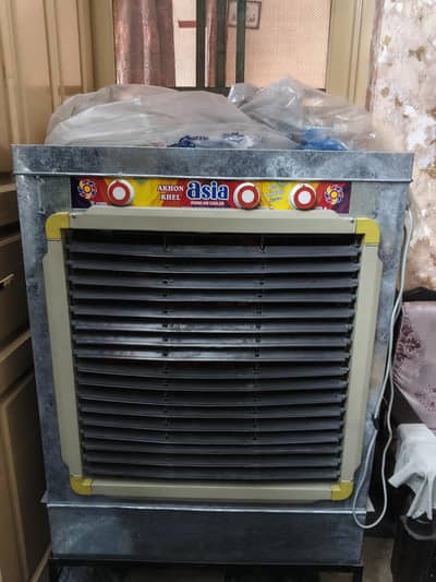 Lahori big size cooler for sale only one sesson use