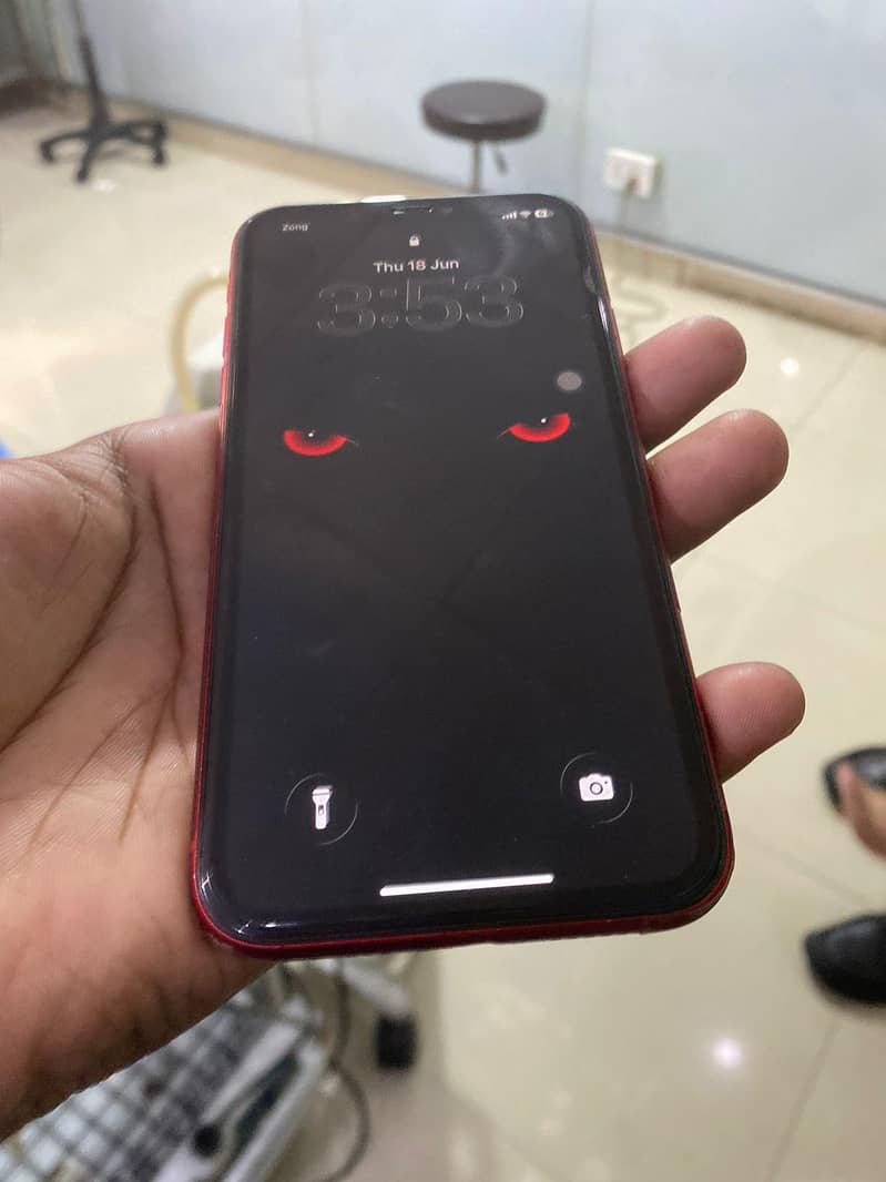 Apple iPhone 11 3