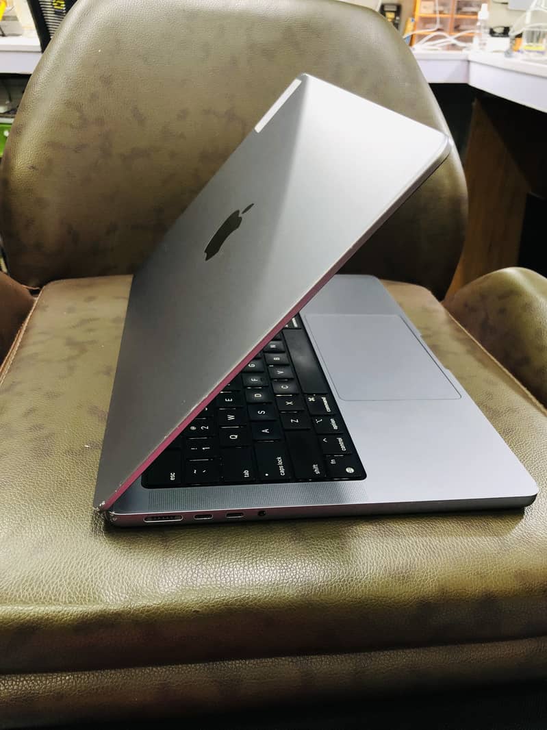 Macbook M1 Pro 1