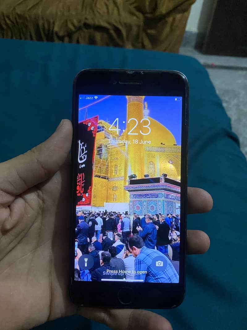 Apple iPhone 7 Plus 2
