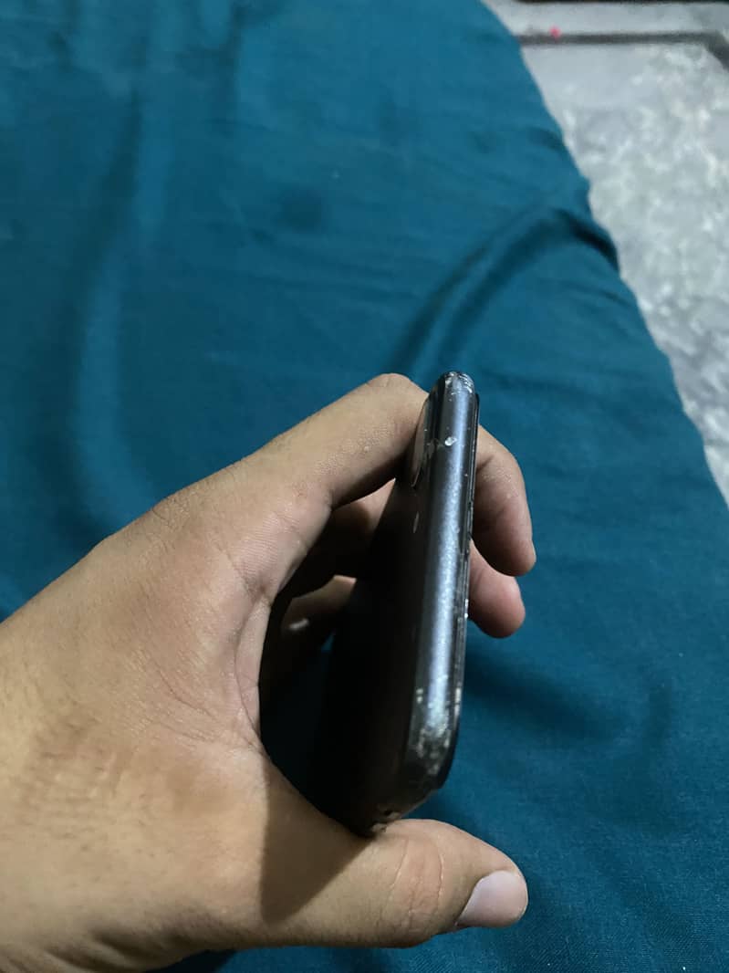 Apple iPhone 7 Plus 3