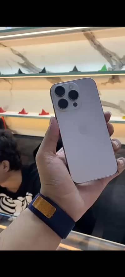 iPhone 16 Pro