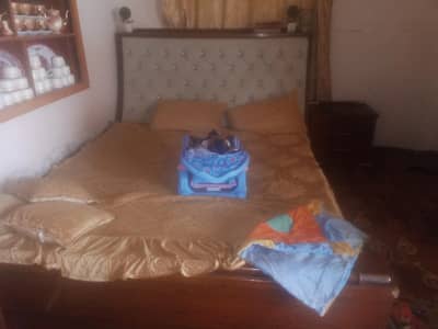 full size bed with side table And sigar mez