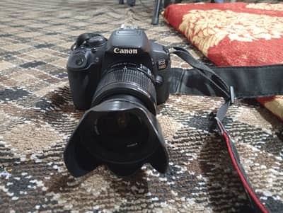 Canon EOS 700D DSLR Camera Kit - Complete setup