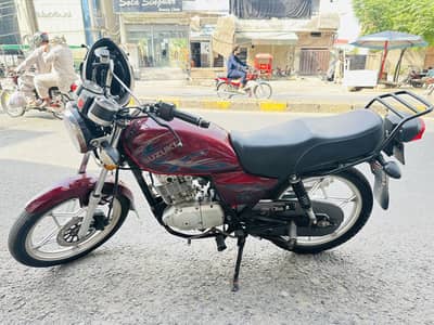 Suzuki || Gs 150 SE || Special Edition || Model 2021