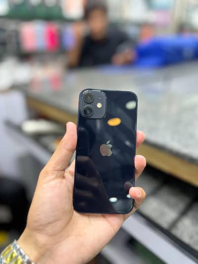 Apple iPhone 12 mini