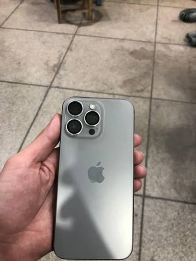 Apple iPhone 15 Pro Max factory unlocked