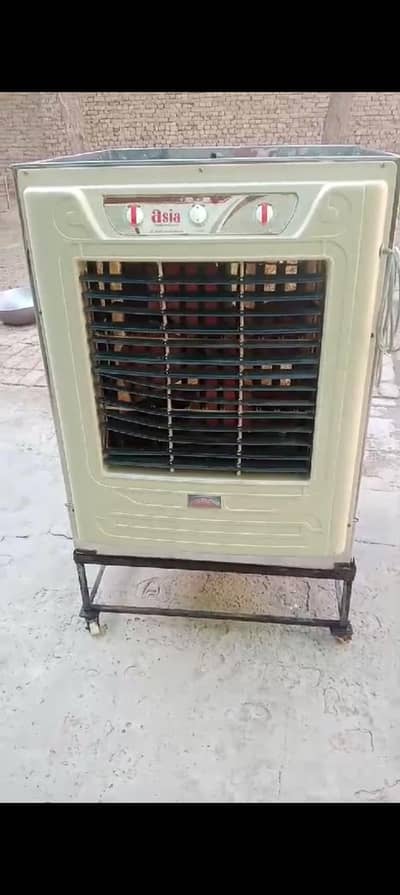 بہترین حالت میں ہے  Asia cooler for sale