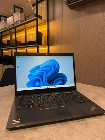 Lenovo ThinkPad T495s | AMD Ryzen 7 | 16GB RAM | 256GB NVMe SSD | 2GB