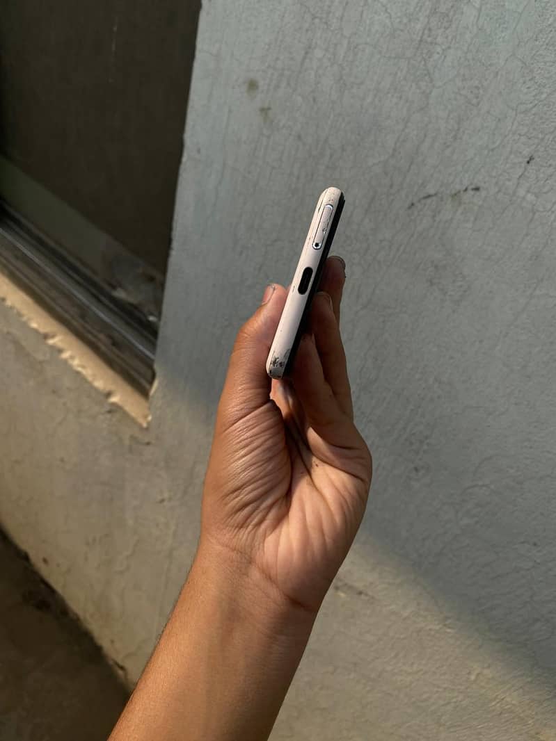 Google Pixel 3 6