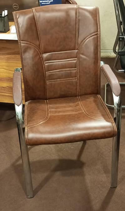 Master Office Chair and 4 Leather Visitor Chairs for Sale
