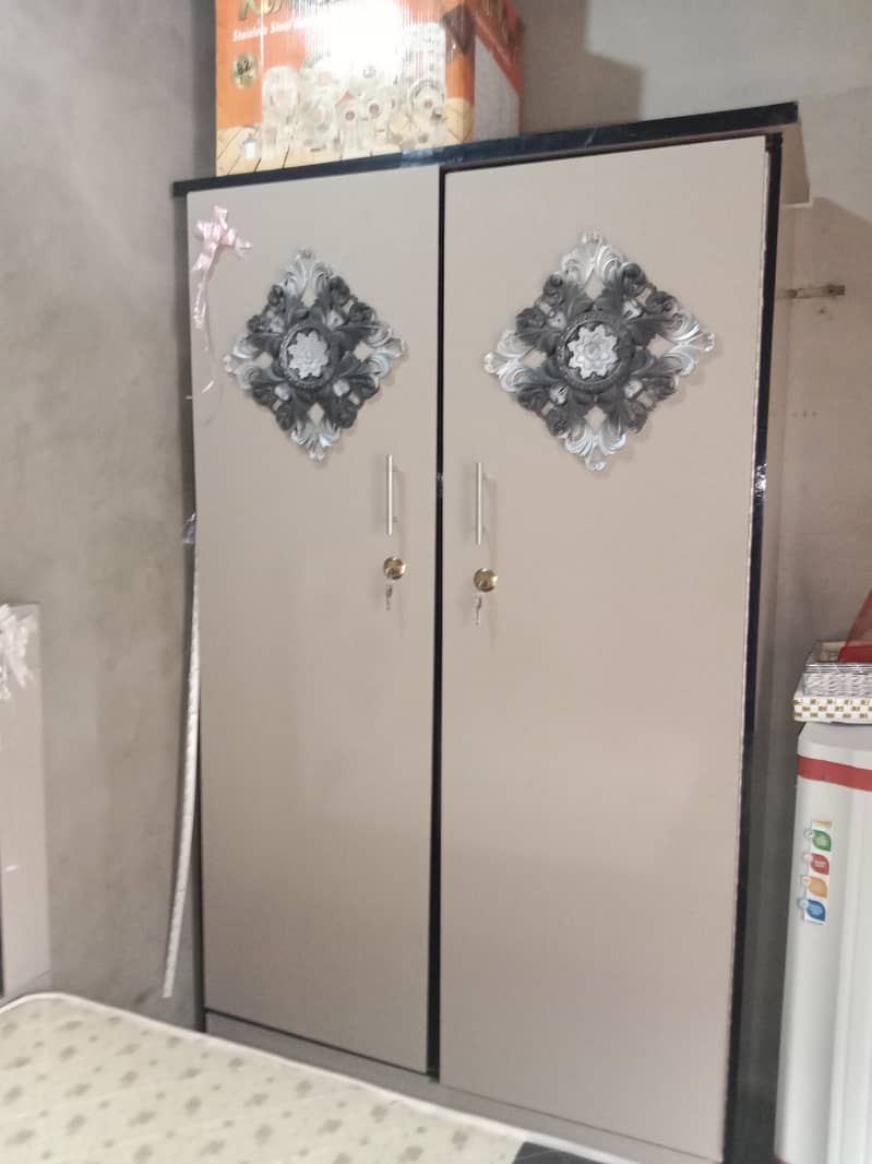 Furnitures 1