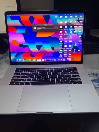 Mackbook pro core i7 16 gb ram 500 gb storage 2016 model