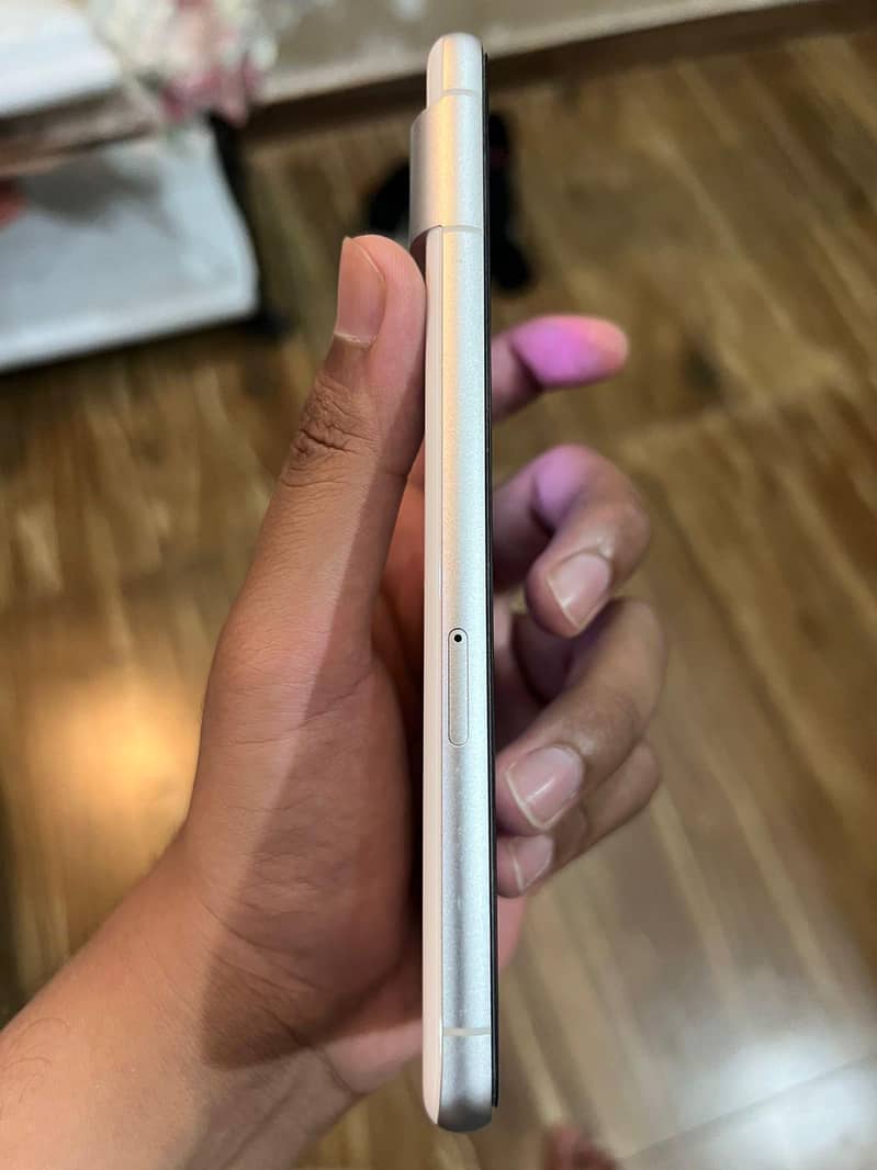 Google Pixel 7 2