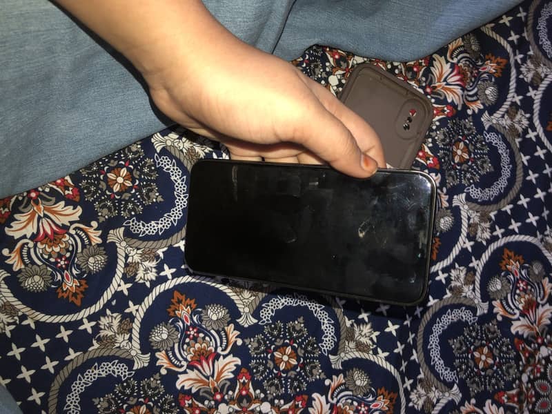 Apple iPhone X 2