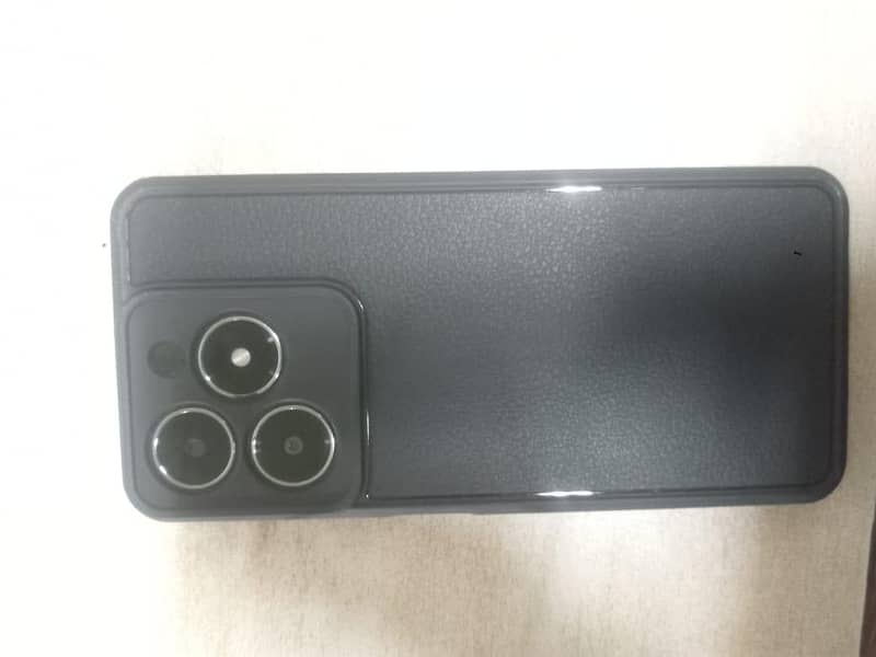 Realme C61 1