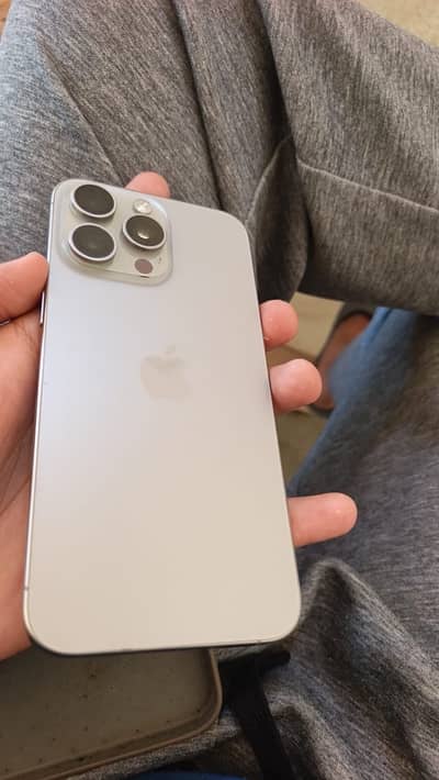 Apple iPhone 15 Pro Max