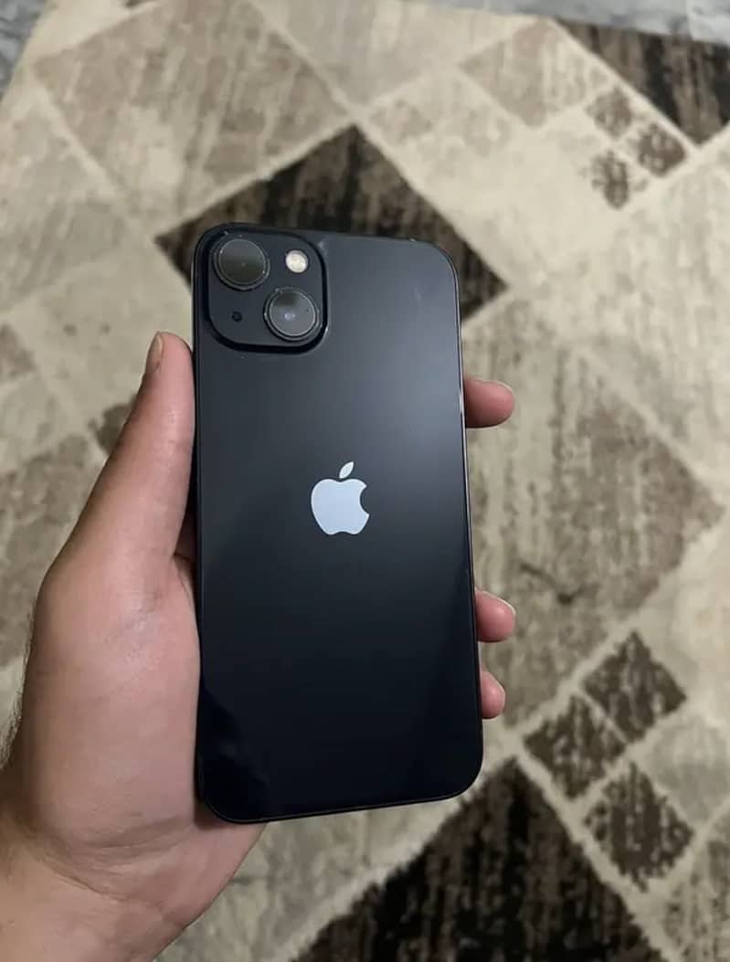 Apple iPhone 13 0