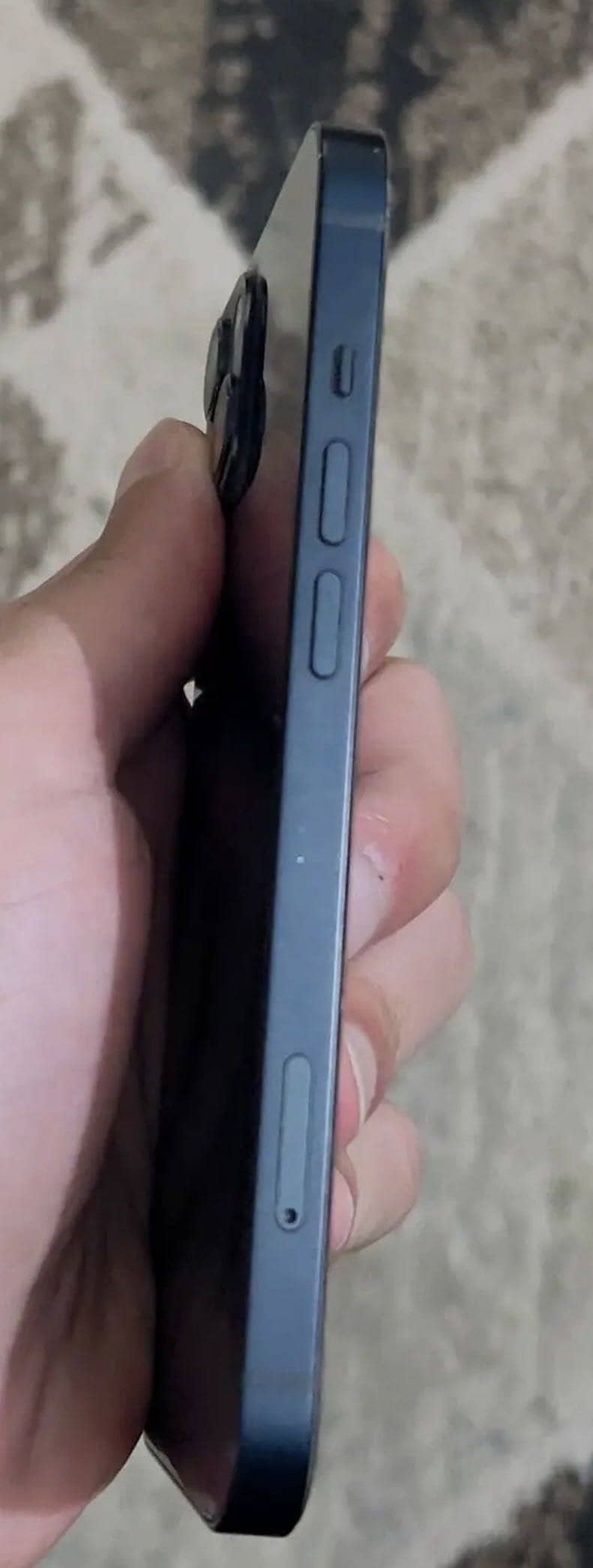 Apple iPhone 13 5