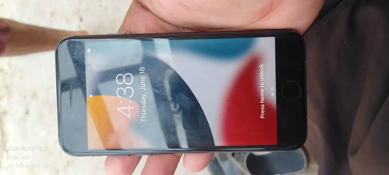 Apple iPhone 7 3