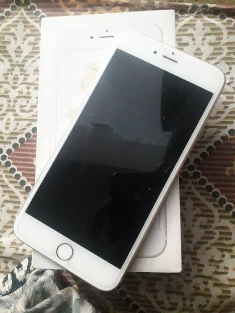 Apple iPhone 6 Plus 3