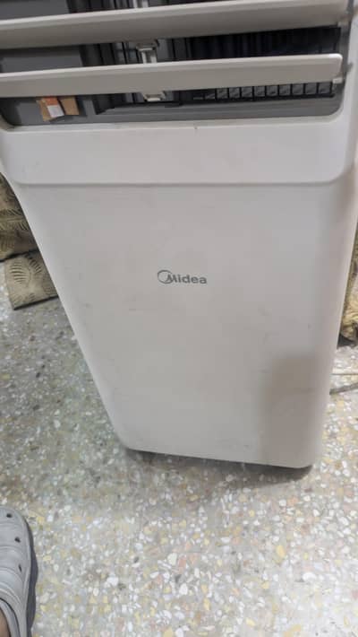 Midea 0.75 ton AC