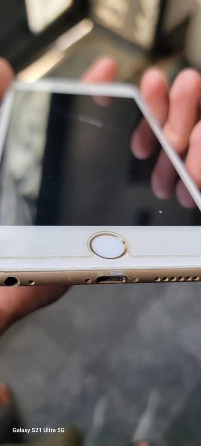 Apple iPhone 6S Plus