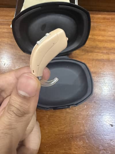 Rexton Arena P1 Hearing Aid – 10/10 Condition (Complete Box)