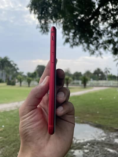 Apple iPhone SE