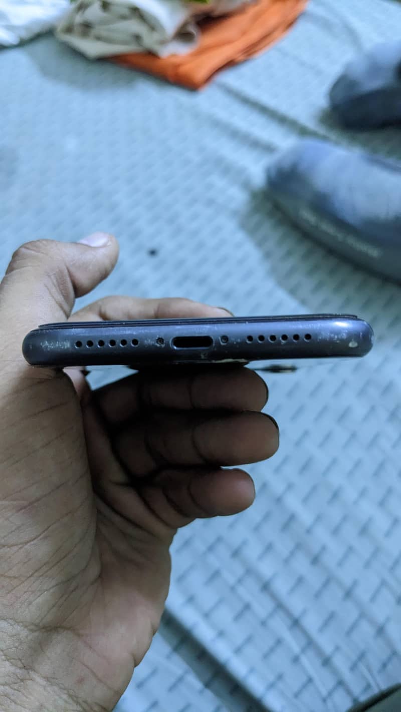 Apple iPhone 11 2