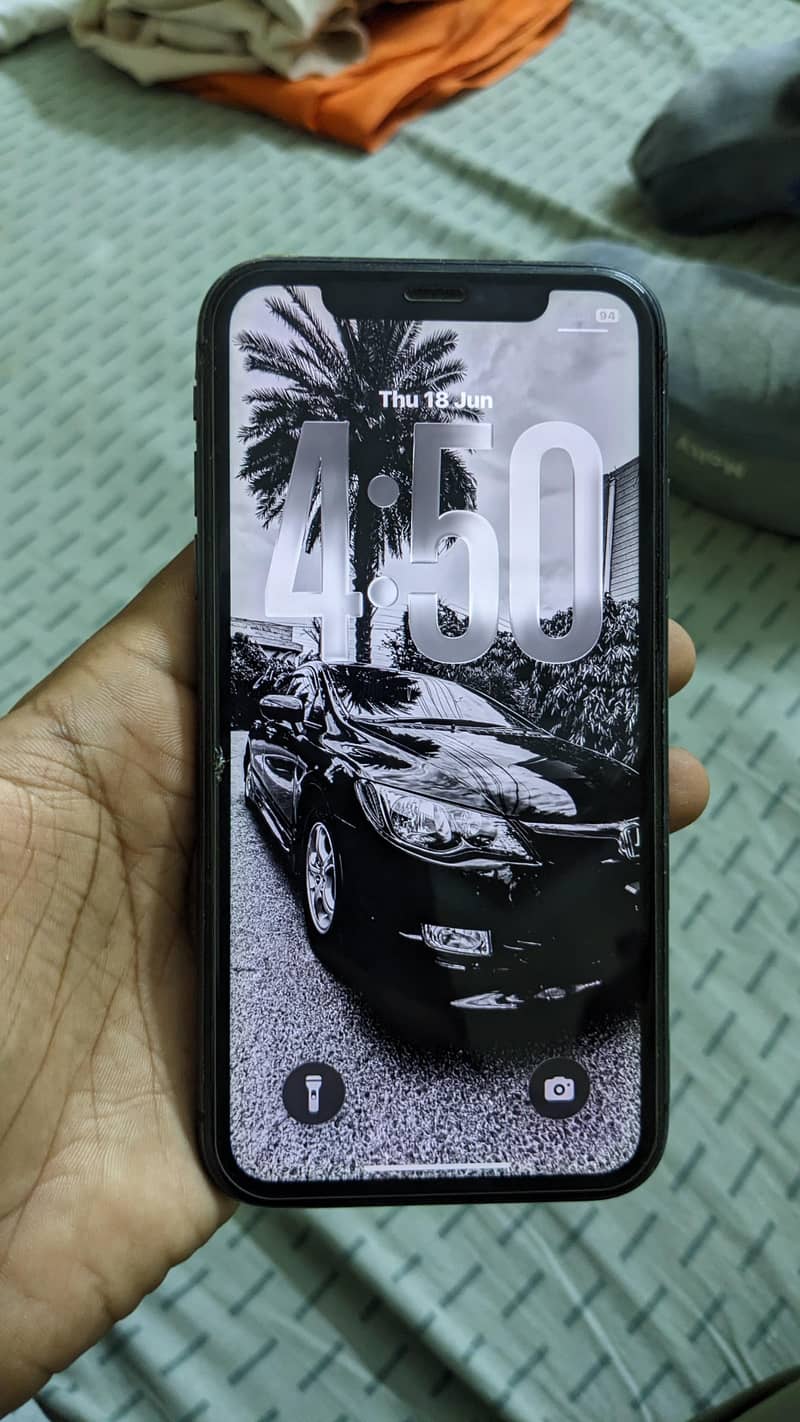 Apple iPhone 11 3